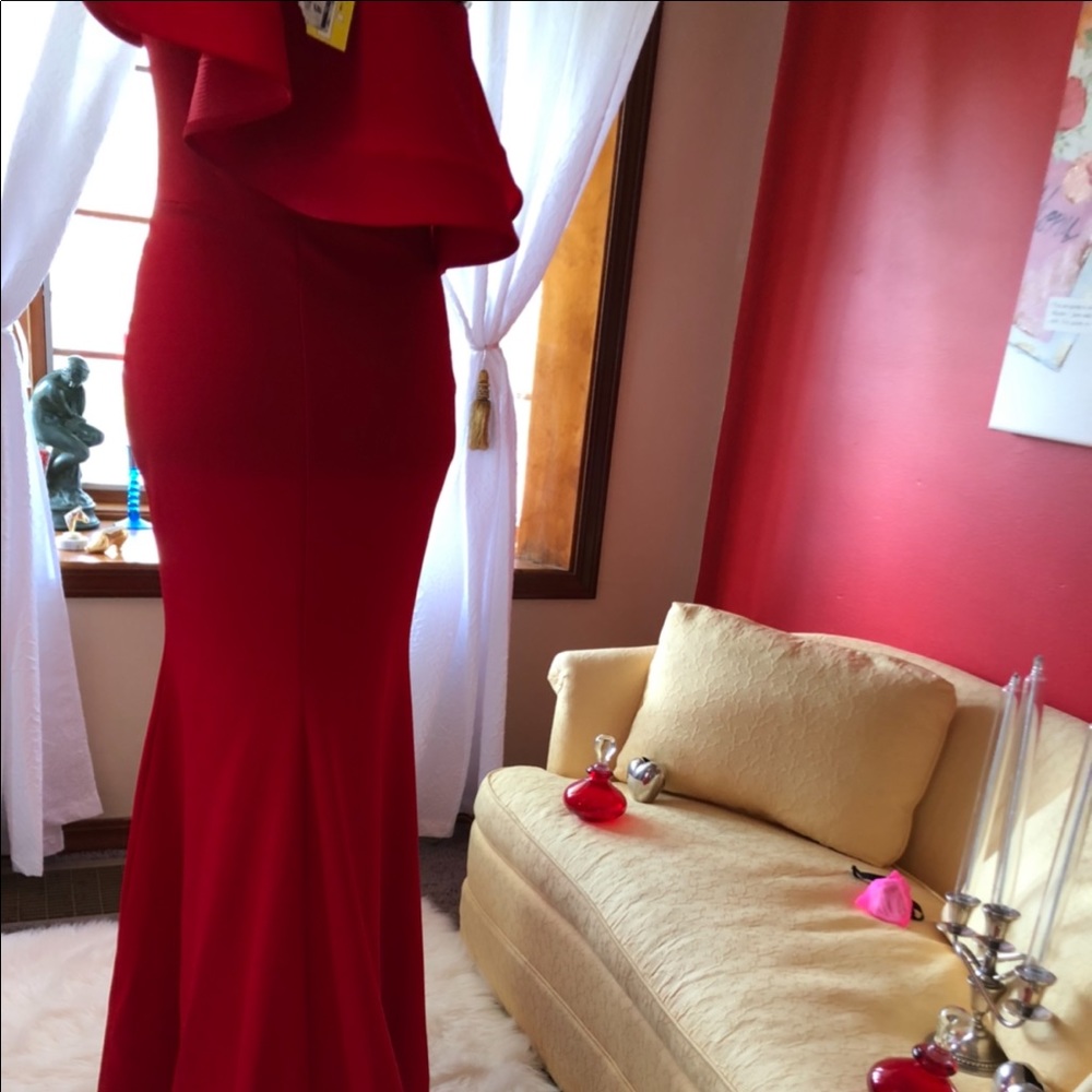 Red Shoulder Dress - Picture 2 of 2